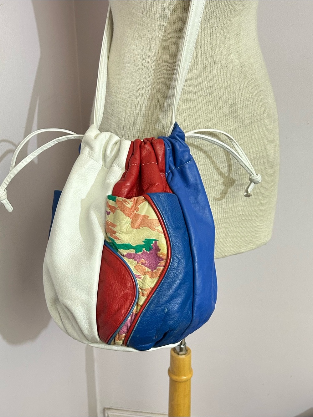 Vintage L.J. Simone Leather Cinch Bucket Bag